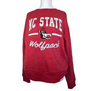 Champion Women’s Scarlet Slobbering Wolf Crewneck Sweatshirt NWT